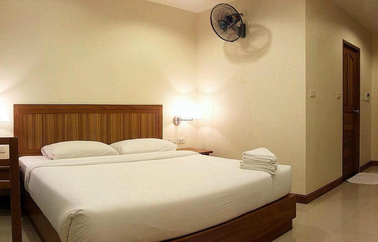 D Apartment Pattaya Bagian luar foto