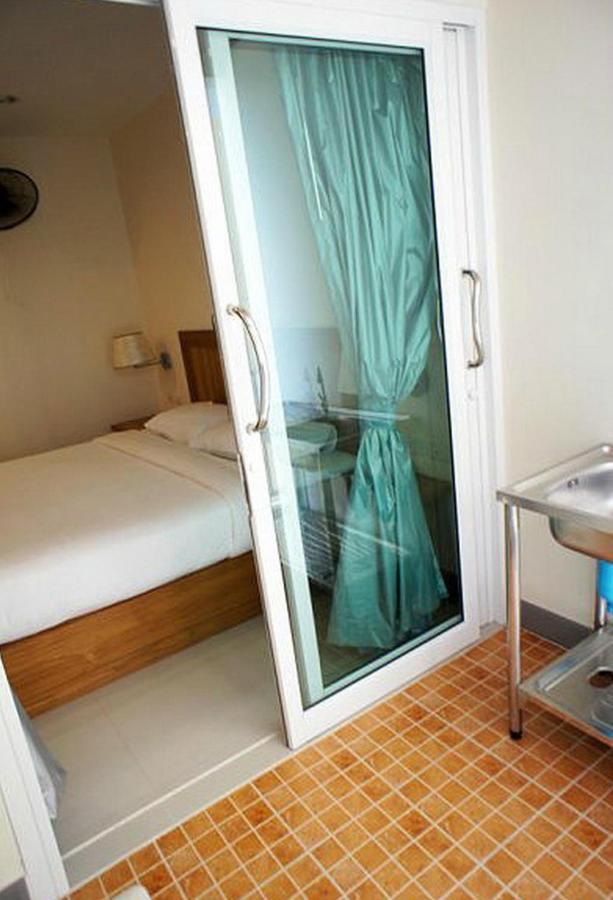 D Apartment Pattaya Bagian luar foto